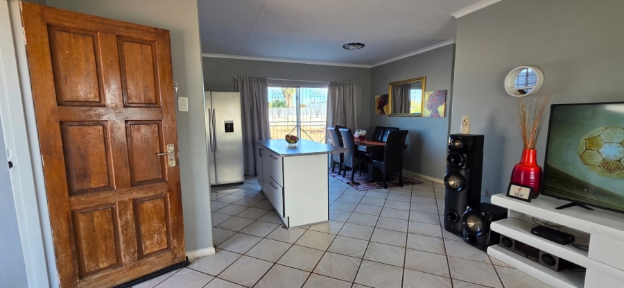 2 Bedroom Property for Sale in Keidebees Northern Cape